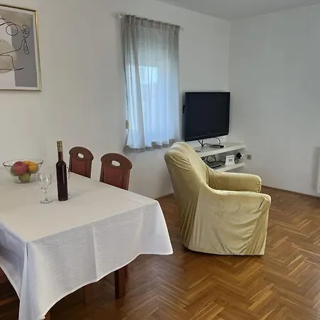 Holiday home Burle A4 1 Medulin