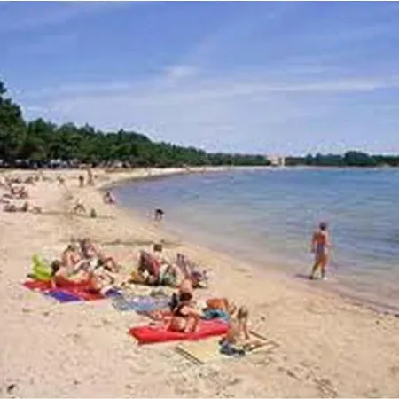 Burle A4 1 Vikendica *